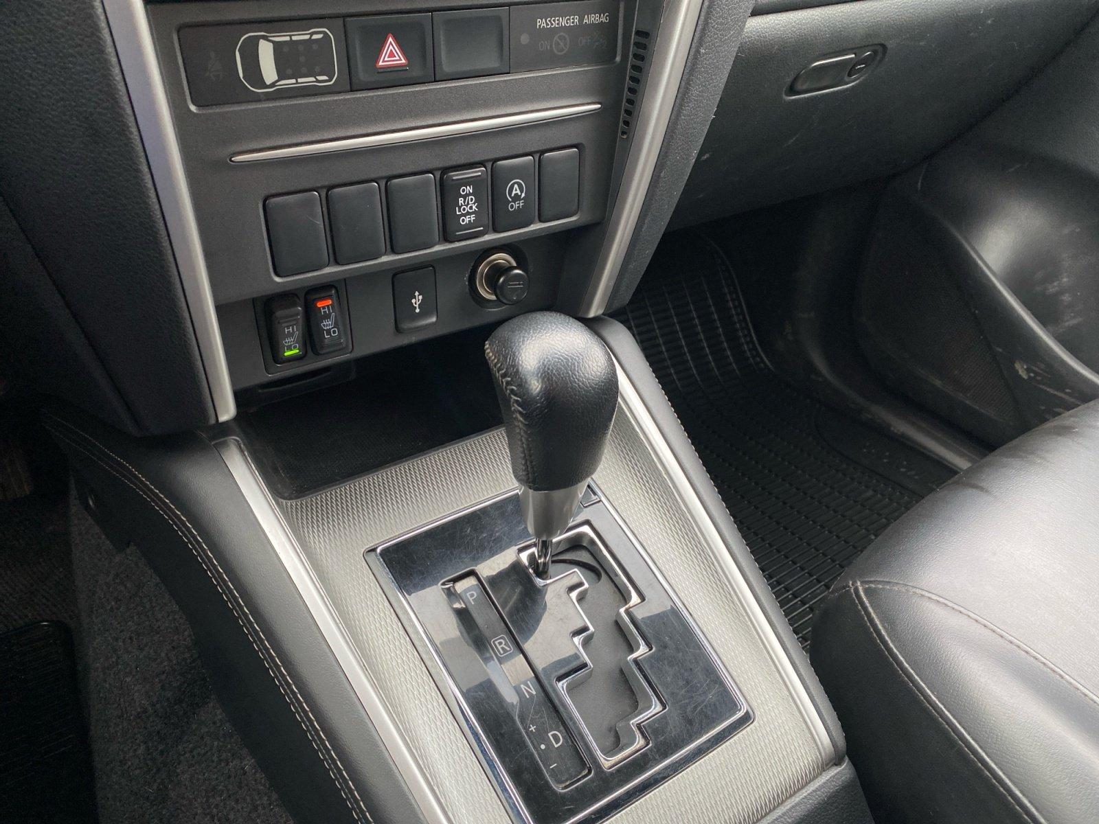 Mitsubishi L200 SELECT 2,2 DI-D Aut. TEMP+SHZ+KAMERA+DAB