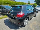 Toyota Auris Hybrid Executive 1,8 - Toyota Auris aus 2011 mit Hybrid-Antrieb
