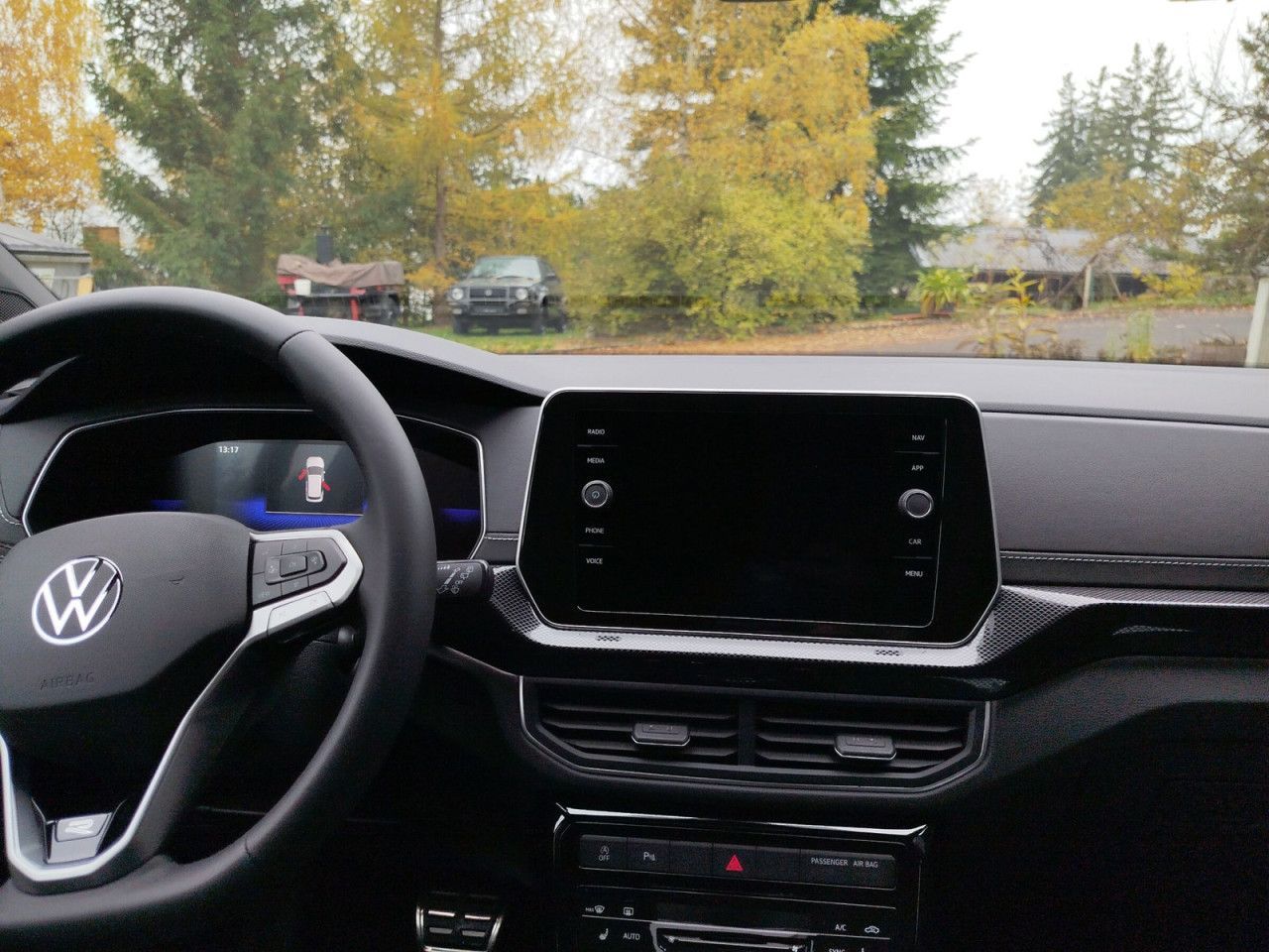 Fahrzeugabbildung Volkswagen T Cross R-Line 1.5 110 TSI D7F