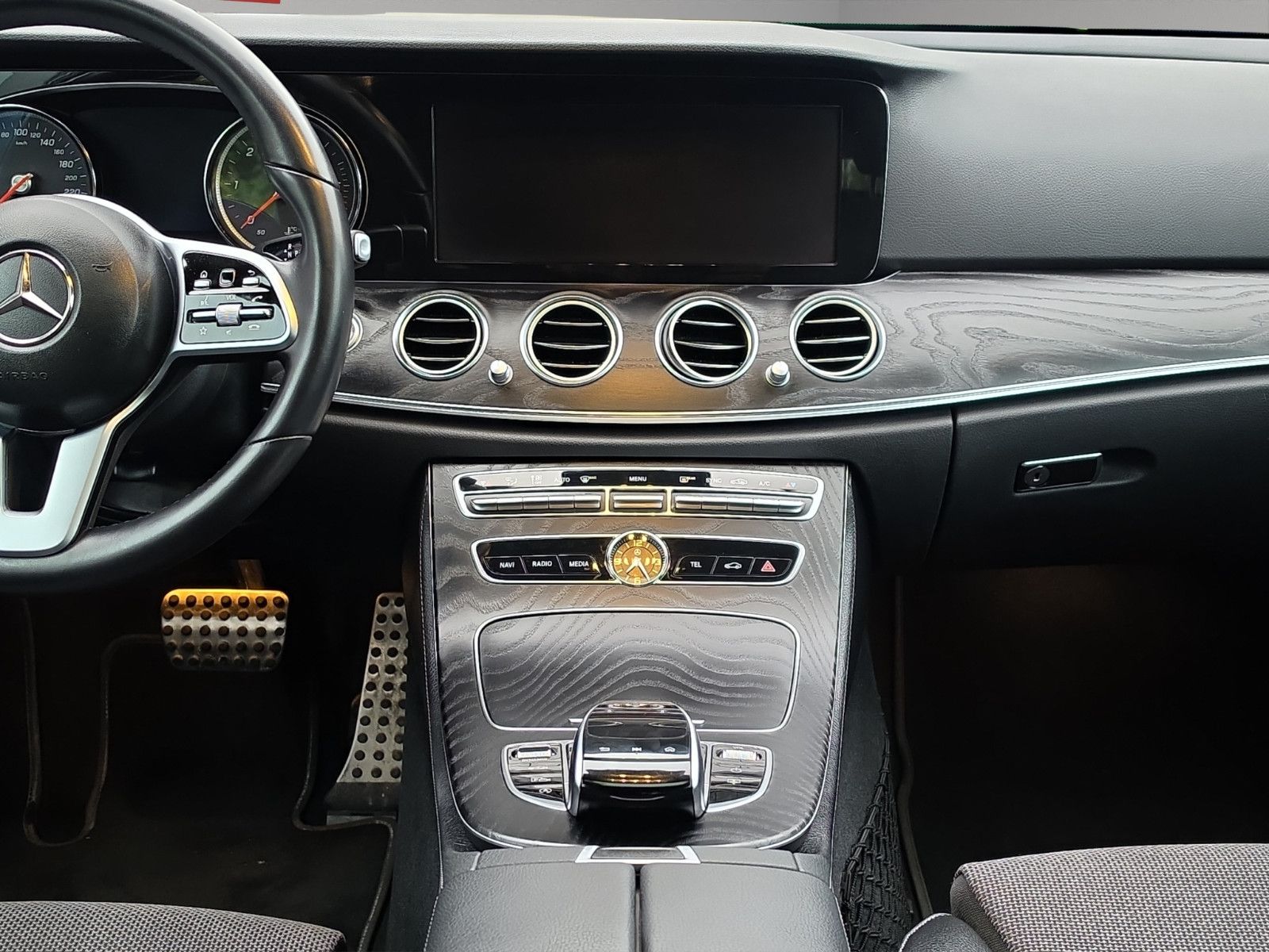 Fahrzeugabbildung Mercedes-Benz E 350 E Limousine Avantgarde Aus 1.Hand