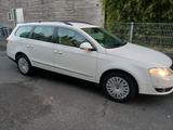 Volkswagen Vw Passat .Tüv+Au Neu .1 Hand.85000Km Orig... - Volkswagen Passat aus 2008: Kombi
