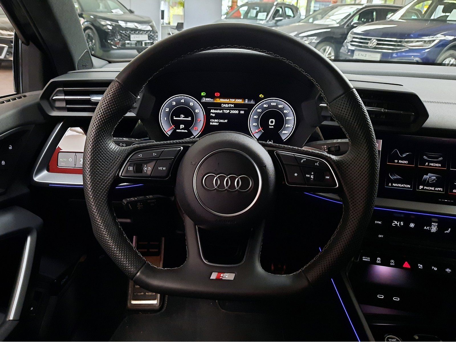 Fahrzeugabbildung Audi A3 Sportback TFSI S-Line S-tronic *AHK*Navi*LED*