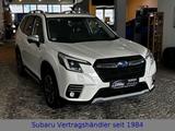 Subaru Forester Platinum - Subaru Forester Platinum mit Benzin-Antrieb