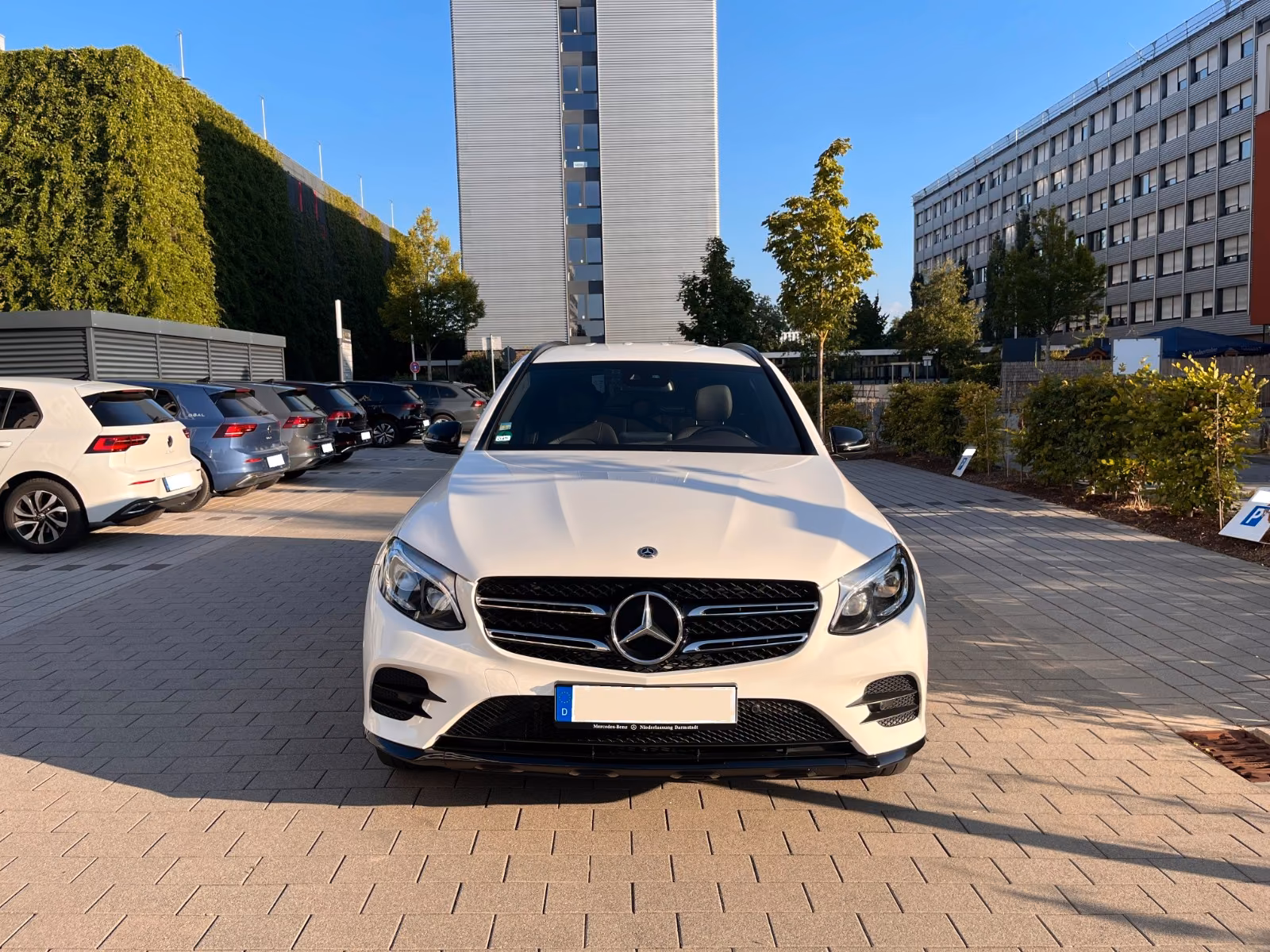 Mercedes-Benz Mercedes GLC 300 4MATIC AMG Line | Junge Sterne
