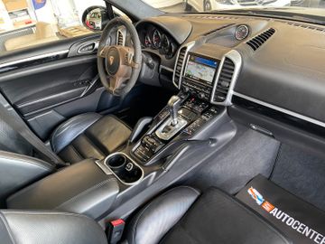 Porsche Cayenne Turbo *PANO*VOLLLEDER*KAMERA*TOTASSIST*