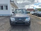 Mitsubishi Pajero 3.2 DI-D Inform - gebrauchte Mitsubishi Pajero aus dem Jahr 2012