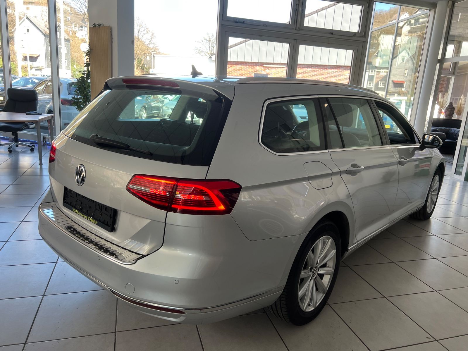 Fahrzeugabbildung Volkswagen Passat 2.0TDI DSG Variant Highline *MASSAGE*