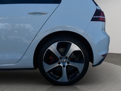 VW Golf VII Lim. GTI Performance 230PS | SHZ | Temp