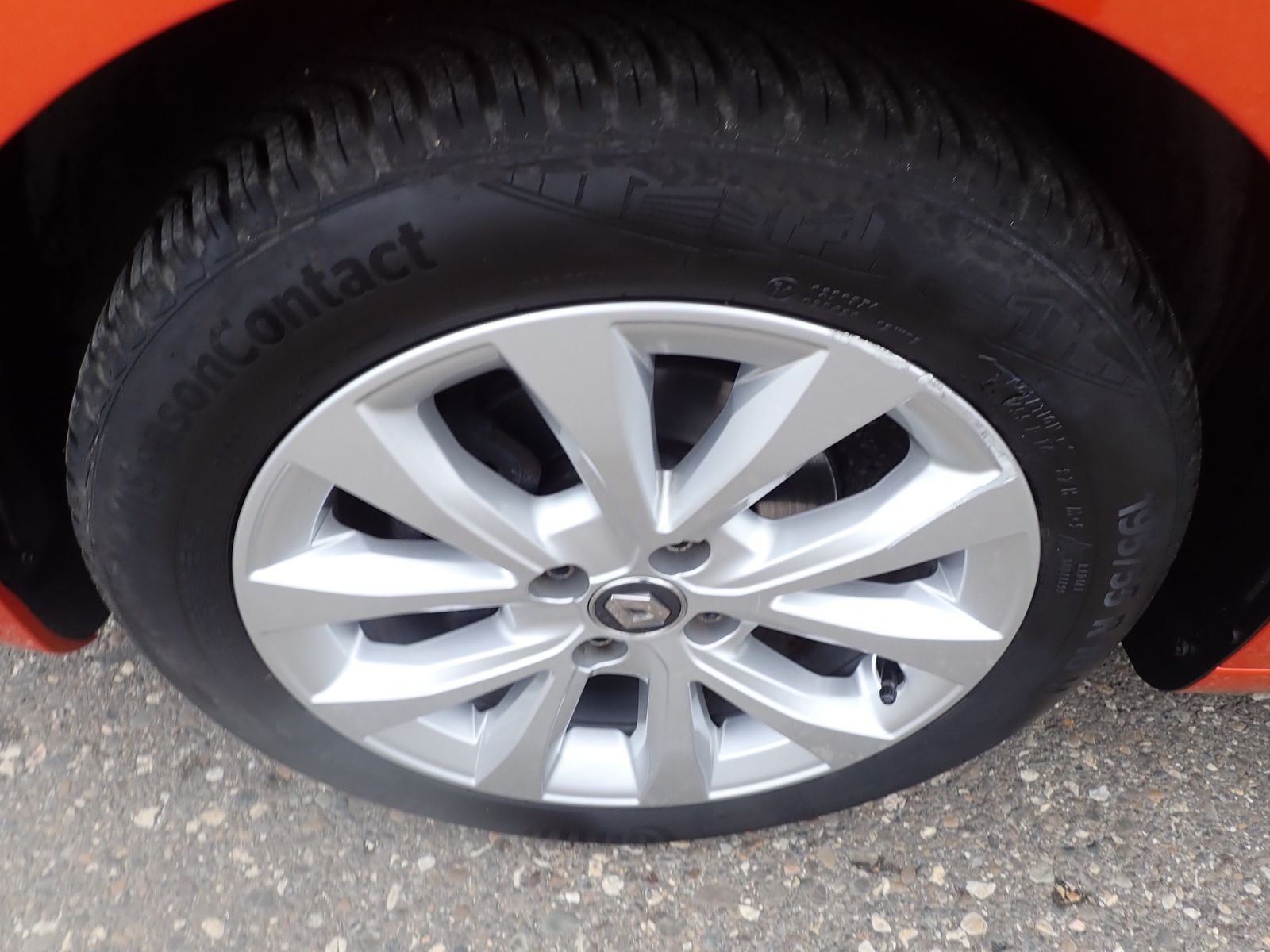 Fahrzeugabbildung Renault Clio V Experience TCe 90