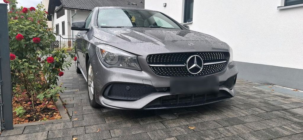 Image of Mercedes-Benz CLA 200