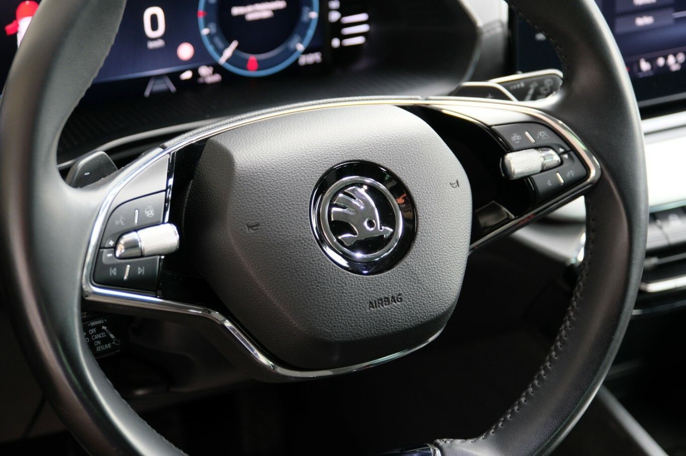 Octavia 2.0 TDi AHK LED ACC KESSY