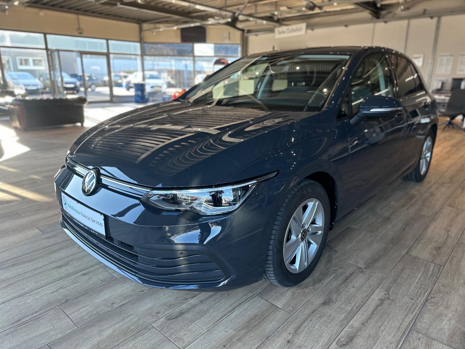 Volkswagen Golf VIII Life/ACC/SIDE-LANE-PARK ASSIST/LED