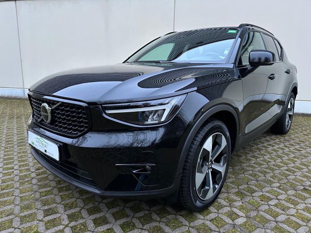 Volvo XC40 B4 DKG Plus Dark BLIS+ H&K Kamera