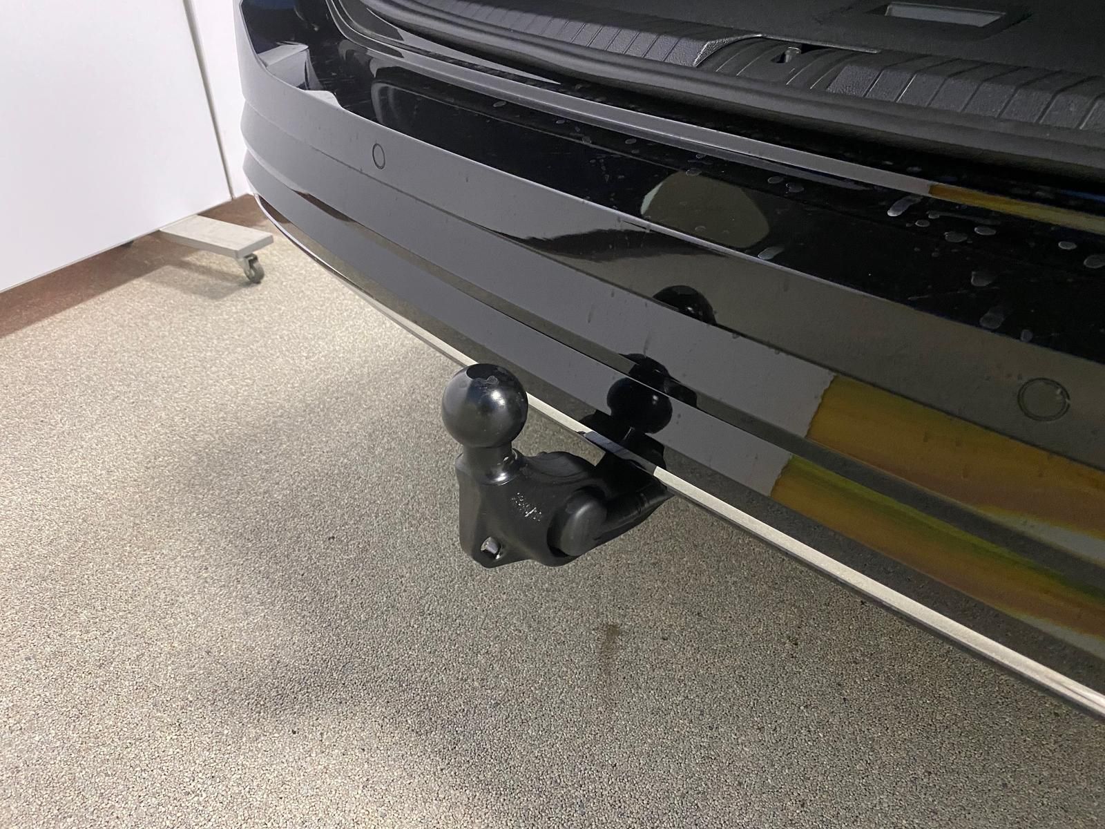 Fahrzeugabbildung Volkswagen Touran 1.5 TSI R-LINE COMFORTLINE DSG+ACC+AHK