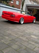 Mercedes-Benz E 200 Traumfahrzeug ///AMG Optik Restauriert - Mercedes-Benz E 200: Rot, Cabrio