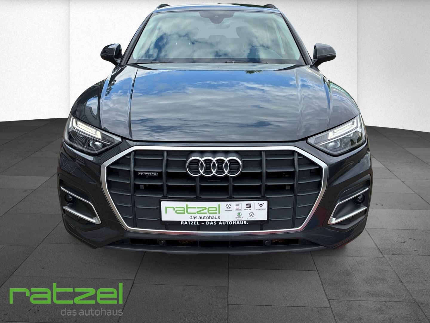Fahrzeugabbildung Audi Q5 40 TDI quattro S tronic Navi LED RFK Virtual