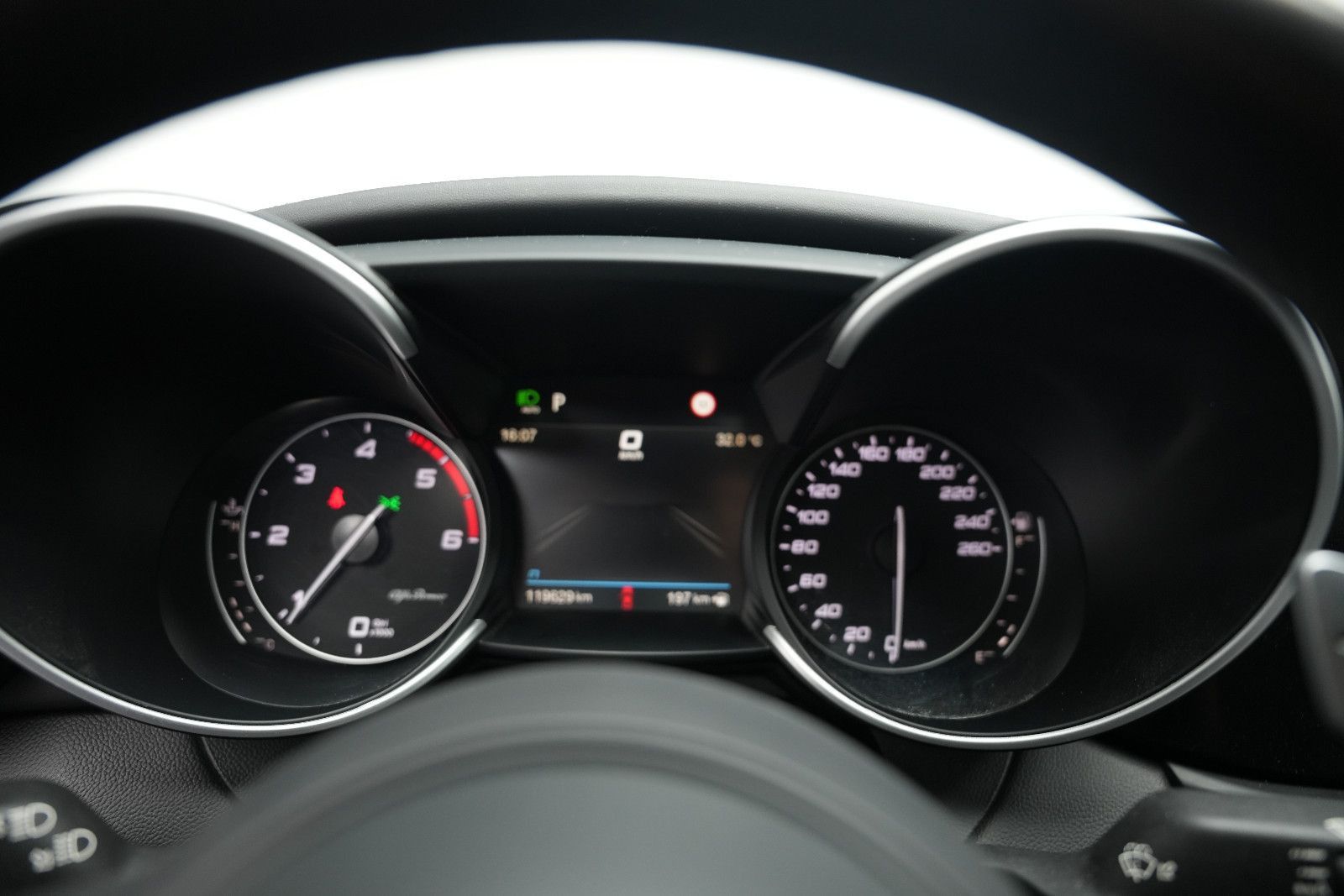 Fahrzeugabbildung Alfa Romeo Giulia Veloce *Harman&Kardon*Memory*Kamera*Navi