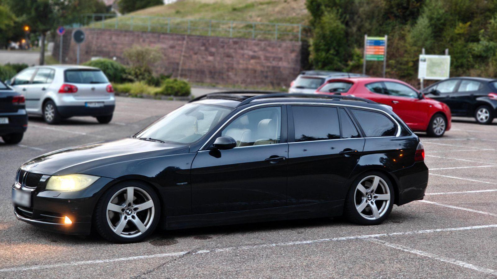 BMW 330, 2006