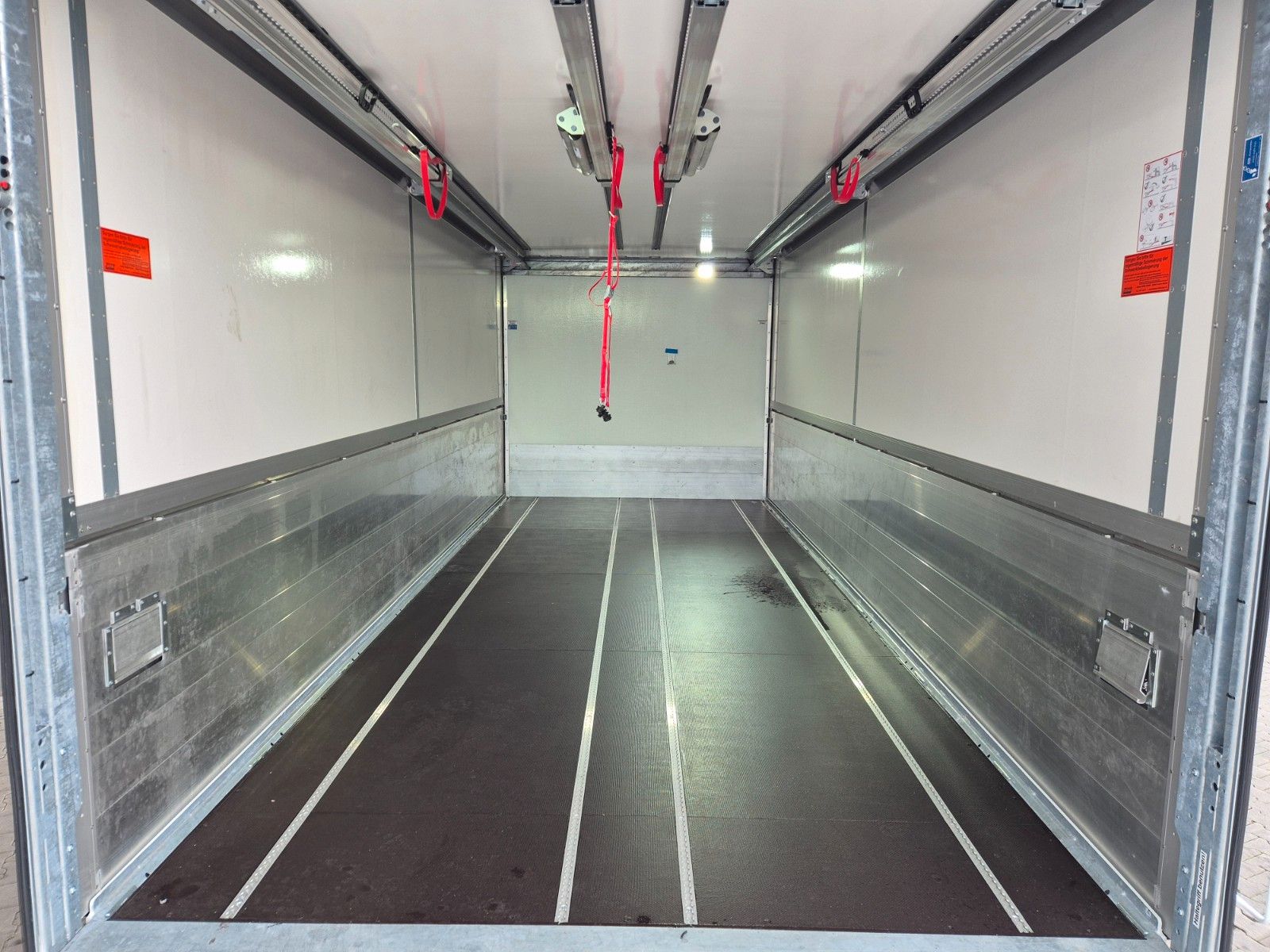 Fahrzeugabbildung Iveco Eurocargo ML160E28/FP Böse Schwenkwand LBW 2xAHK