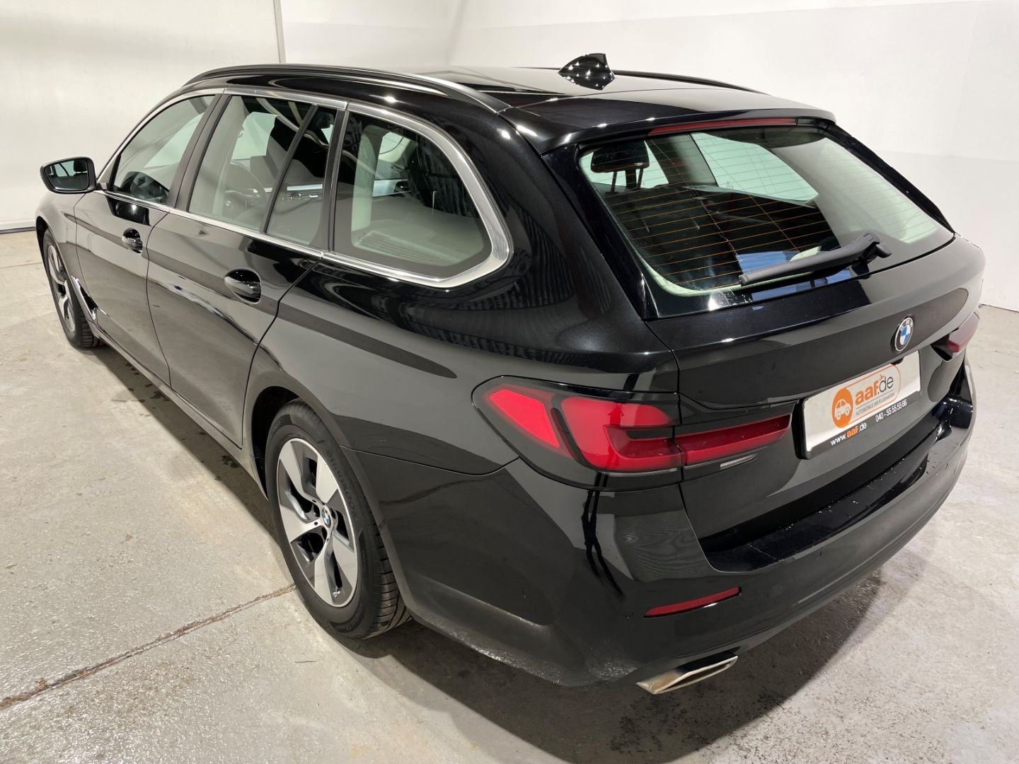 BMW 520 D Touring Automatik EU6d Leder LED ACC Navi  imagem 2