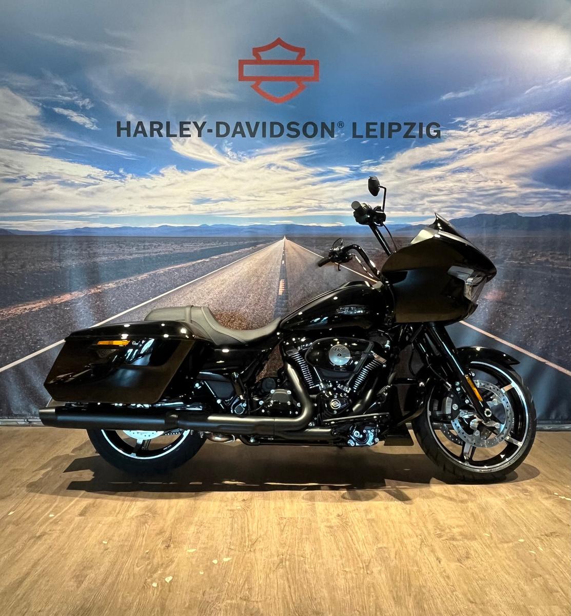 Harley-Davidson Road Glide FLTRX sofort verfügbar
