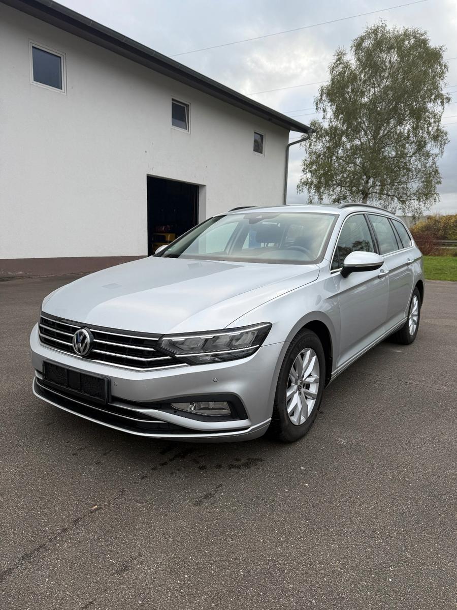 Volkswagen Passat Bussines LED*ACC*AHK*NAVI*