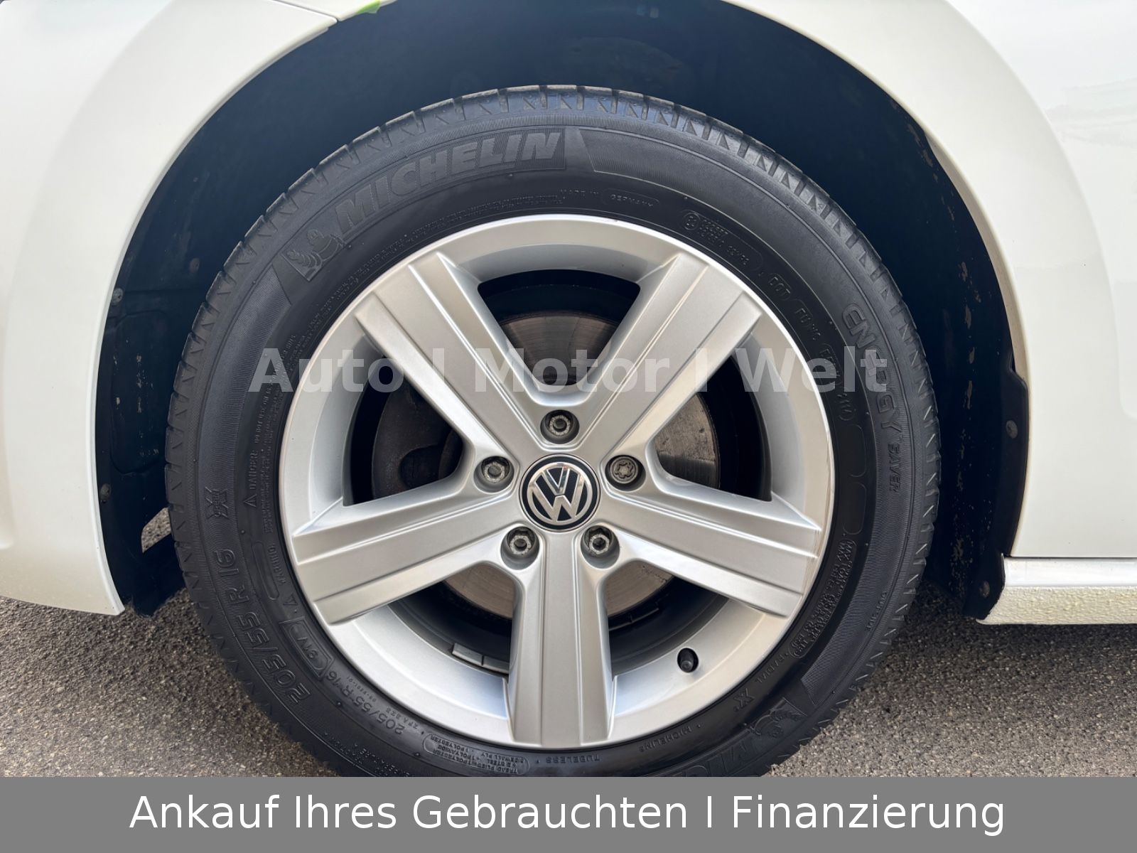 Fahrzeugabbildung Volkswagen Golf Sportsvan 1.Hand TEMPOMAT/ALU/KLIMA