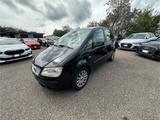 Fiat Idea 1.3 MJT 95 CV Dynamic - schwarze Fiat Idea
