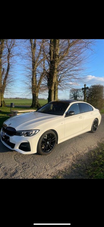 Image of BMW 320