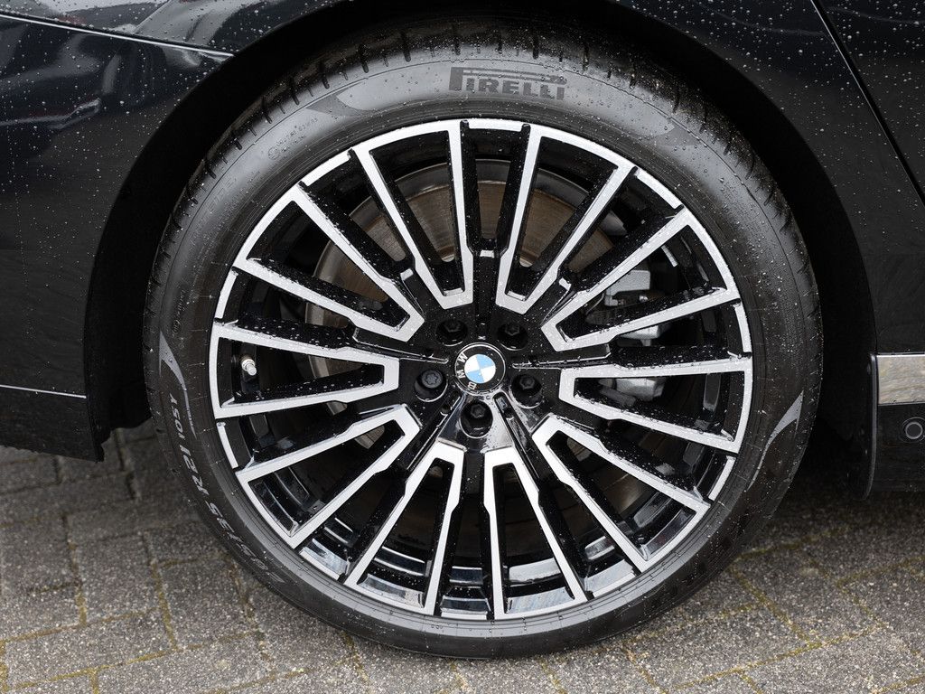 BMW i7 - Bild 13