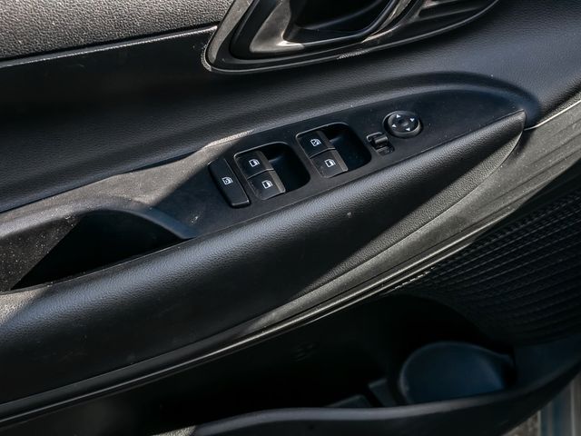 Hyundai i20 1.2 Select Spurhalteassistent Navi Kamera