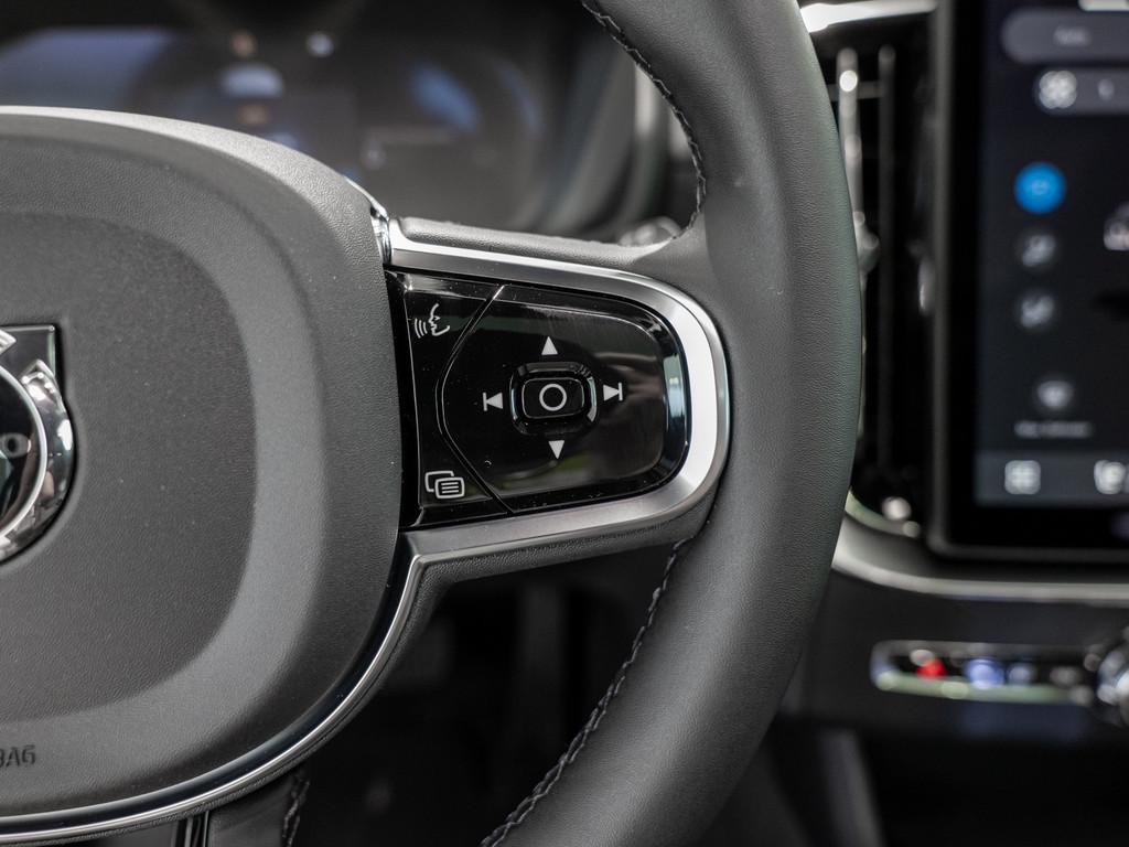 Volvo XC90 T8 Ultra Dark Recharge AWD 360° 7-SITZER