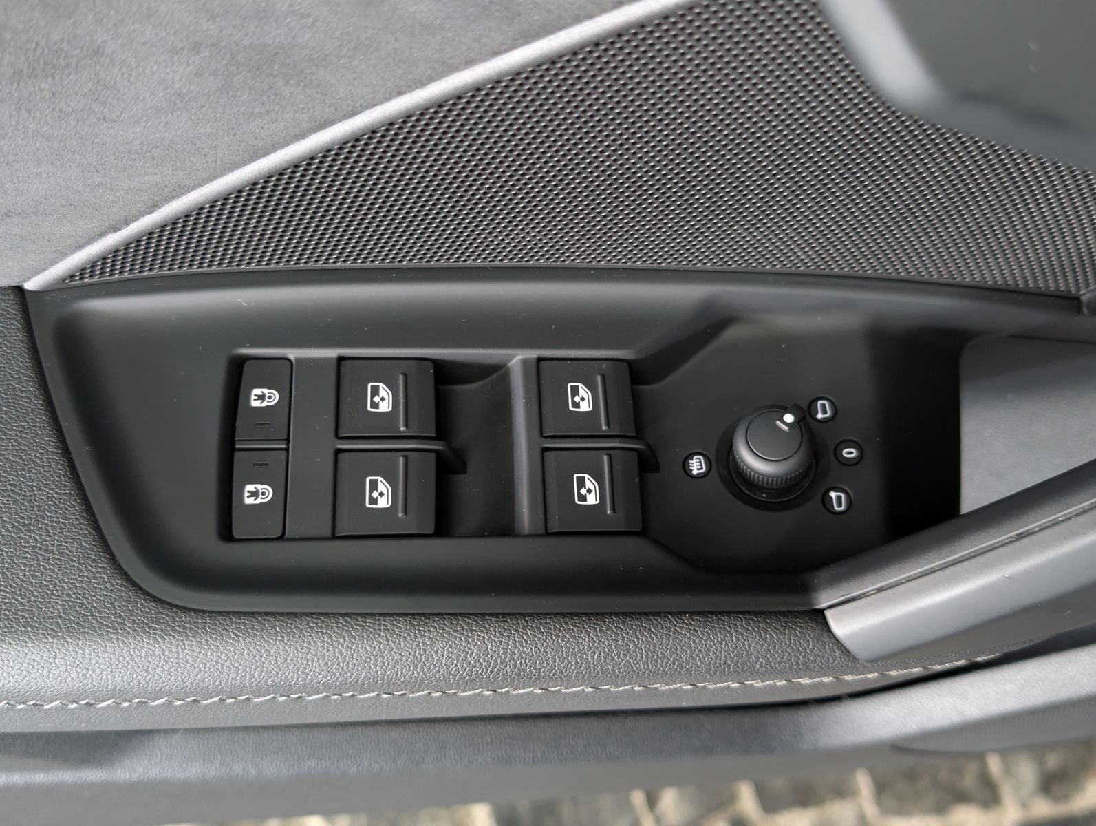 Fahrzeugabbildung Audi A3 40TDI quattro 3xS-line BLACK AHK ALCANTARA 19