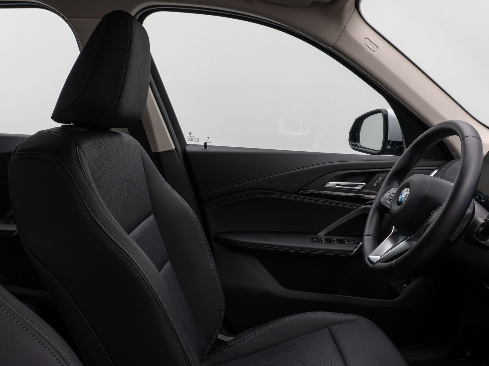 Fahrzeugabbildung BMW X1 sD18i xLine Kamera DAB Komfort Alarm AHK LED