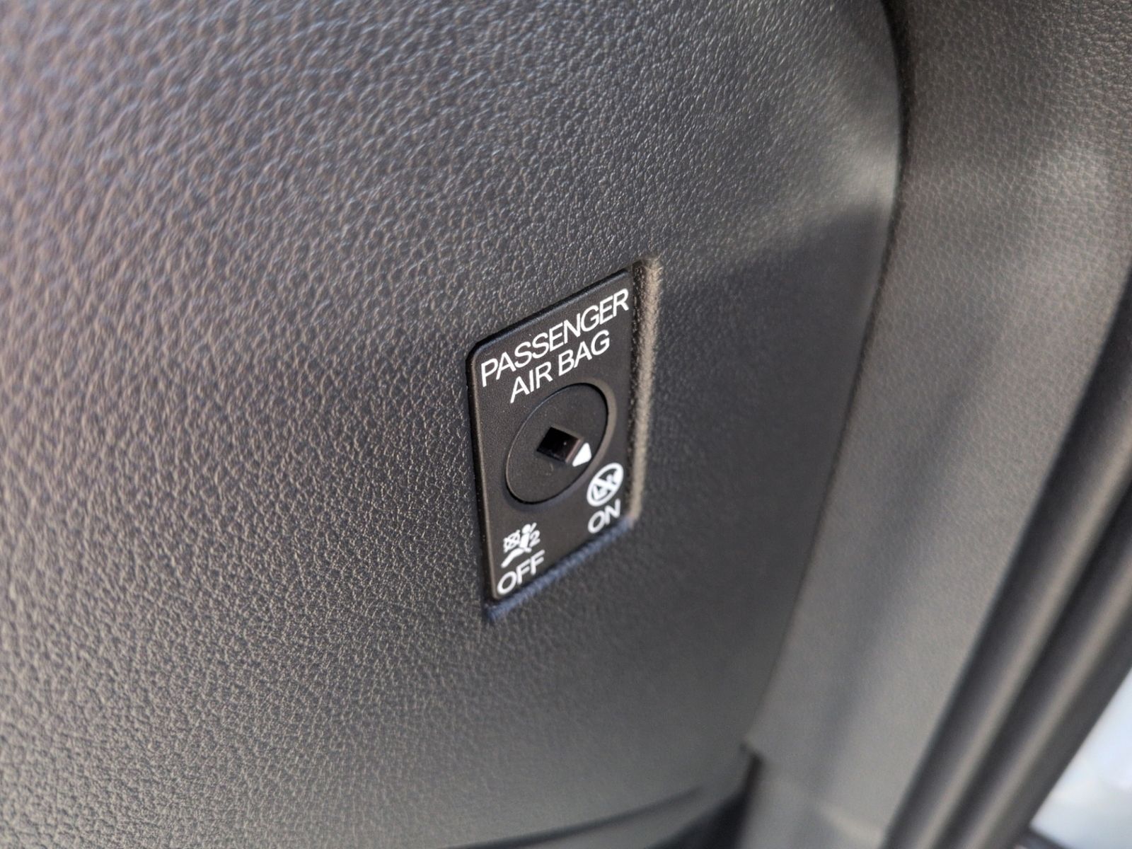 Golf VIII Variant 2.0 TSI DSG R-Line LED/Navi