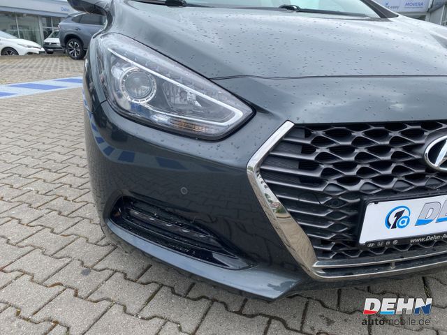 Hyundai i40cw 1.6 GDI blue Space Sicherheits-Navigation