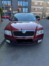 Skoda Octavia Combi 1.6 Ambiente, behindertengerecht - Skoda Octavia aus 2006: Combi
