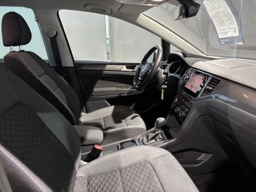 Fotografie 6 des VW Golf Sportsvan 1.5 TSI ACT OPF DSG Join AHK ACC