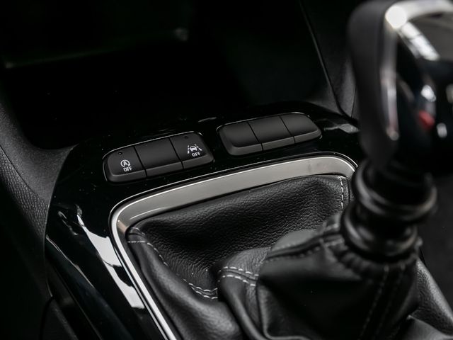 Opel Corsa F 1.2 Basis Komfort-Paket Spurhalteassi.