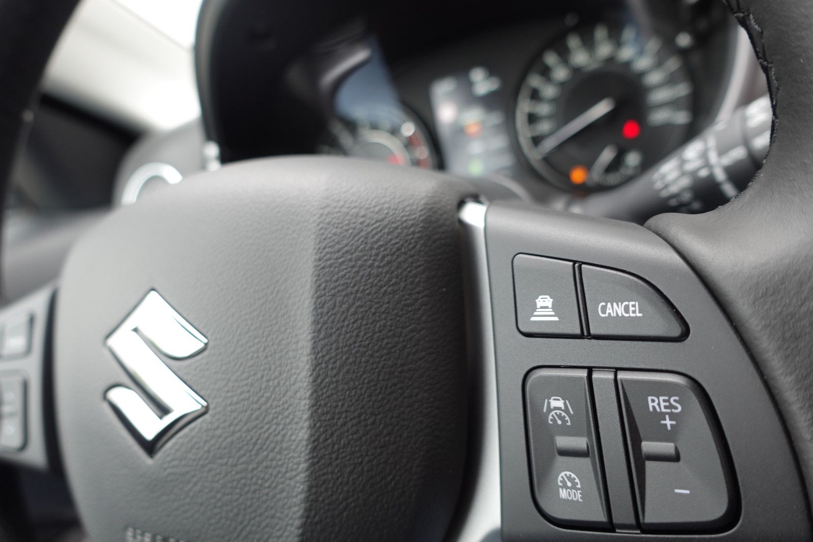 Fahrzeugabbildung Suzuki Vitara 1.4Hybrid Comfort AHK,Navi,SHZ,PD,Kamera