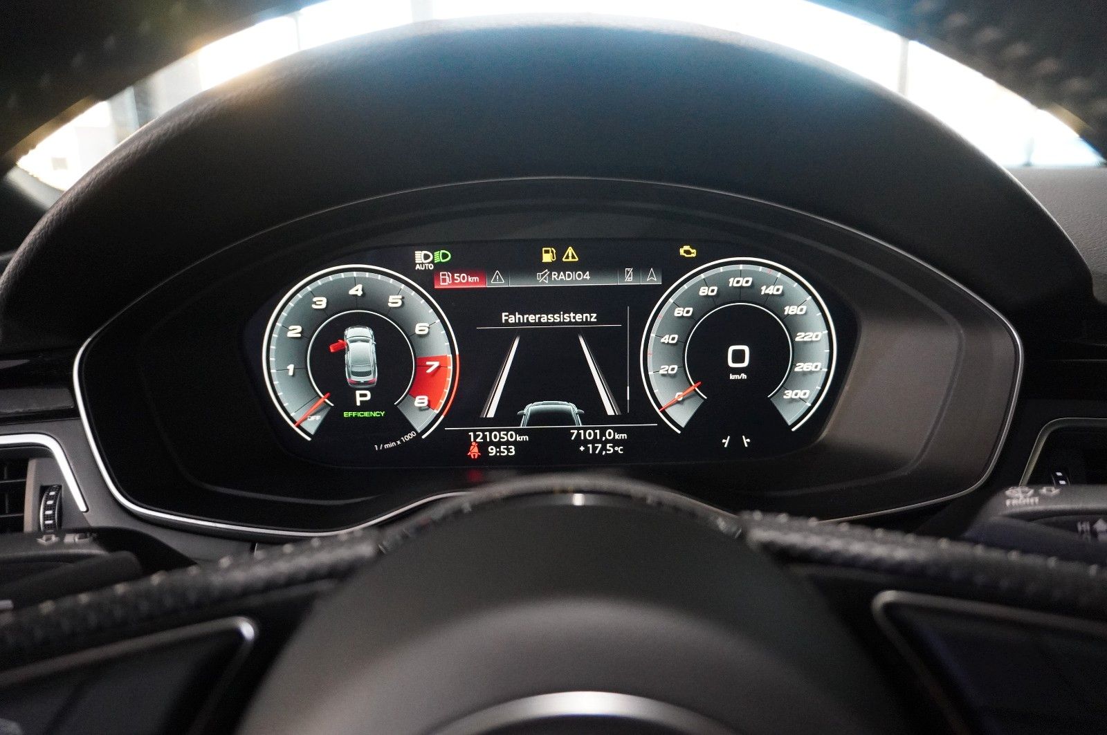 Fahrzeugabbildung Audi A5 Sportback 45 TFSI QUATTRO S-LINE NAVI/MATRIX