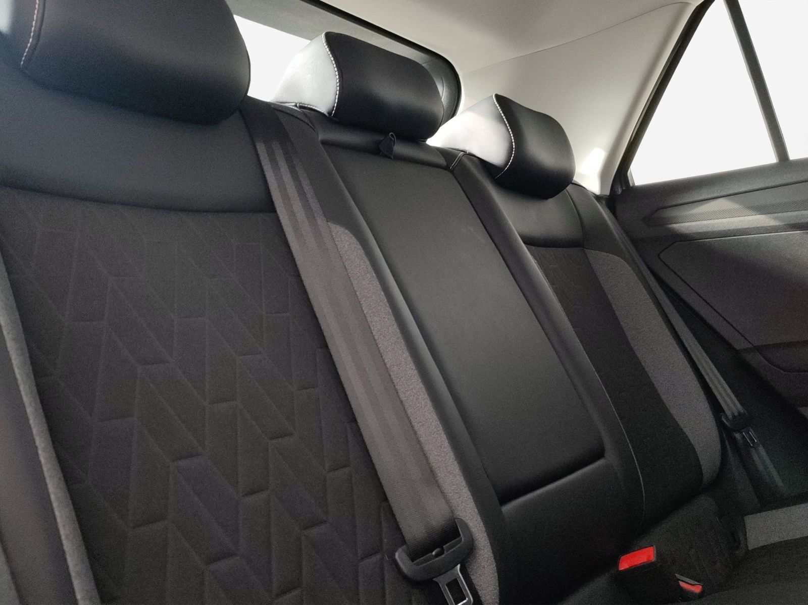 Volkswagen T-Roc - Bild 18