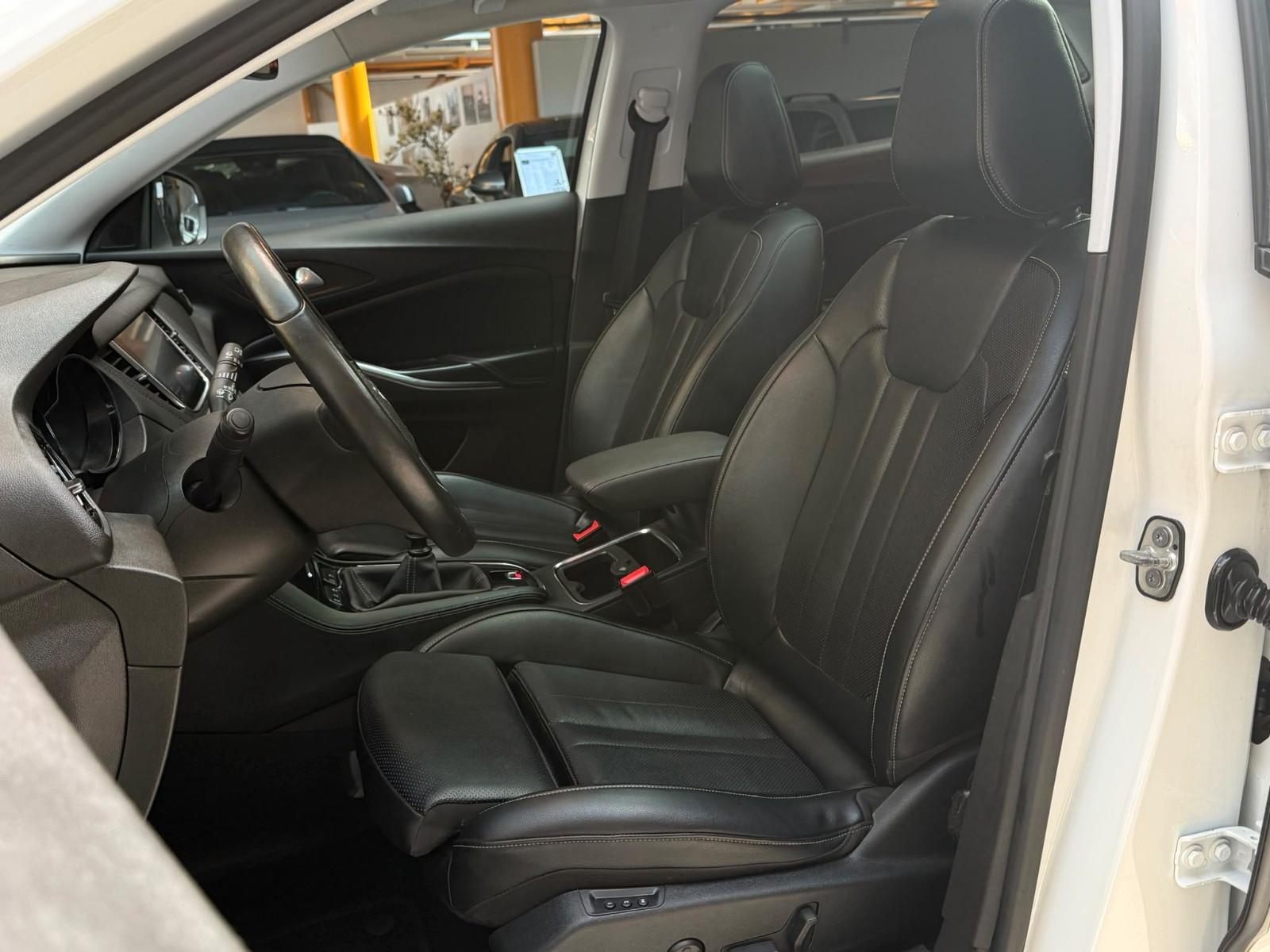 Opel Grandland (X) Innovation Panorama / 360° Kamera