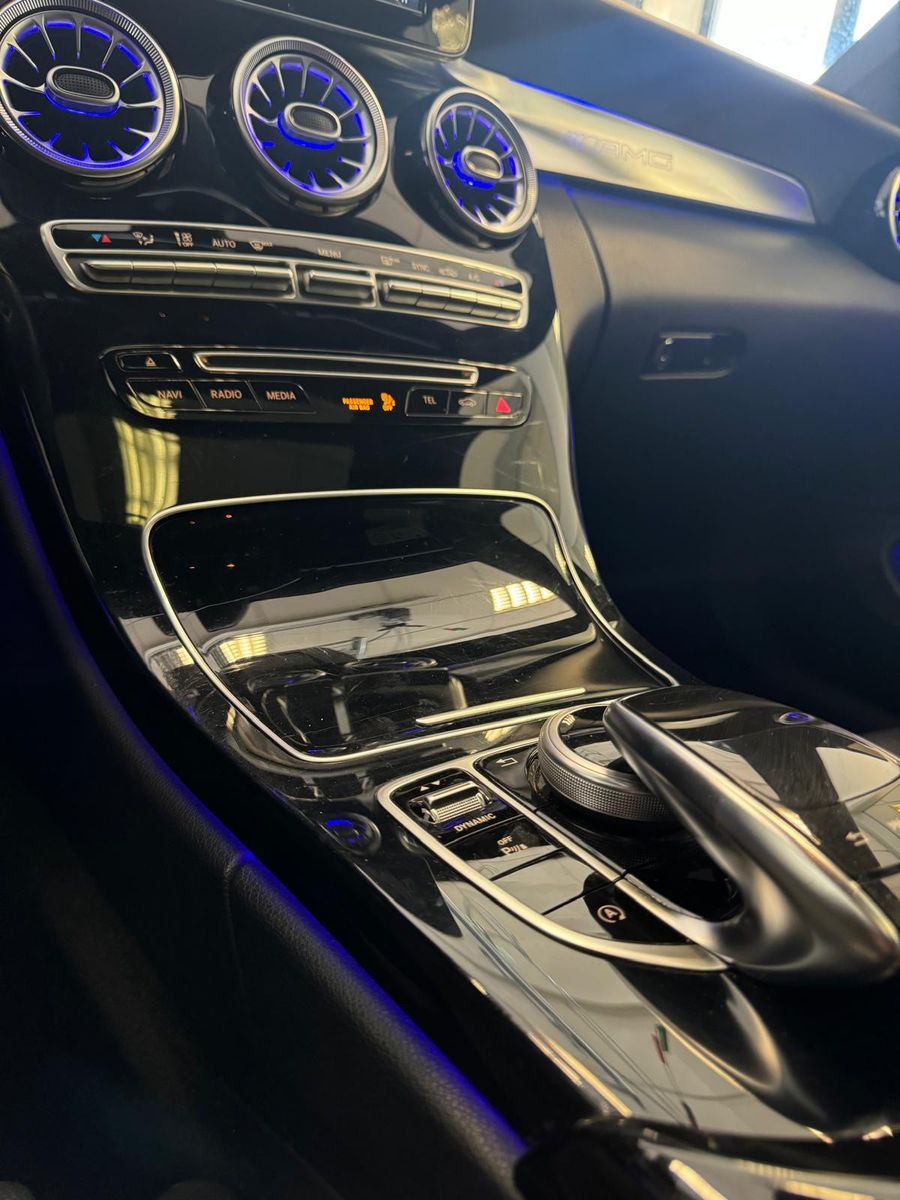 Fahrzeugabbildung Mercedes-Benz C 300 Coupe / AMG / LEDER / NAVI / LED