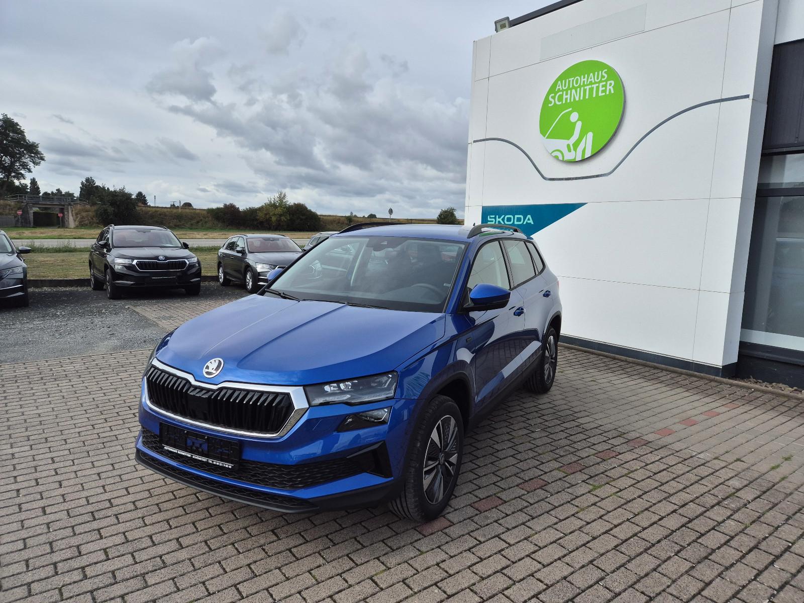 Skoda Karoq Selection ACC Anhäng Beheiz Lenkrad Kamera