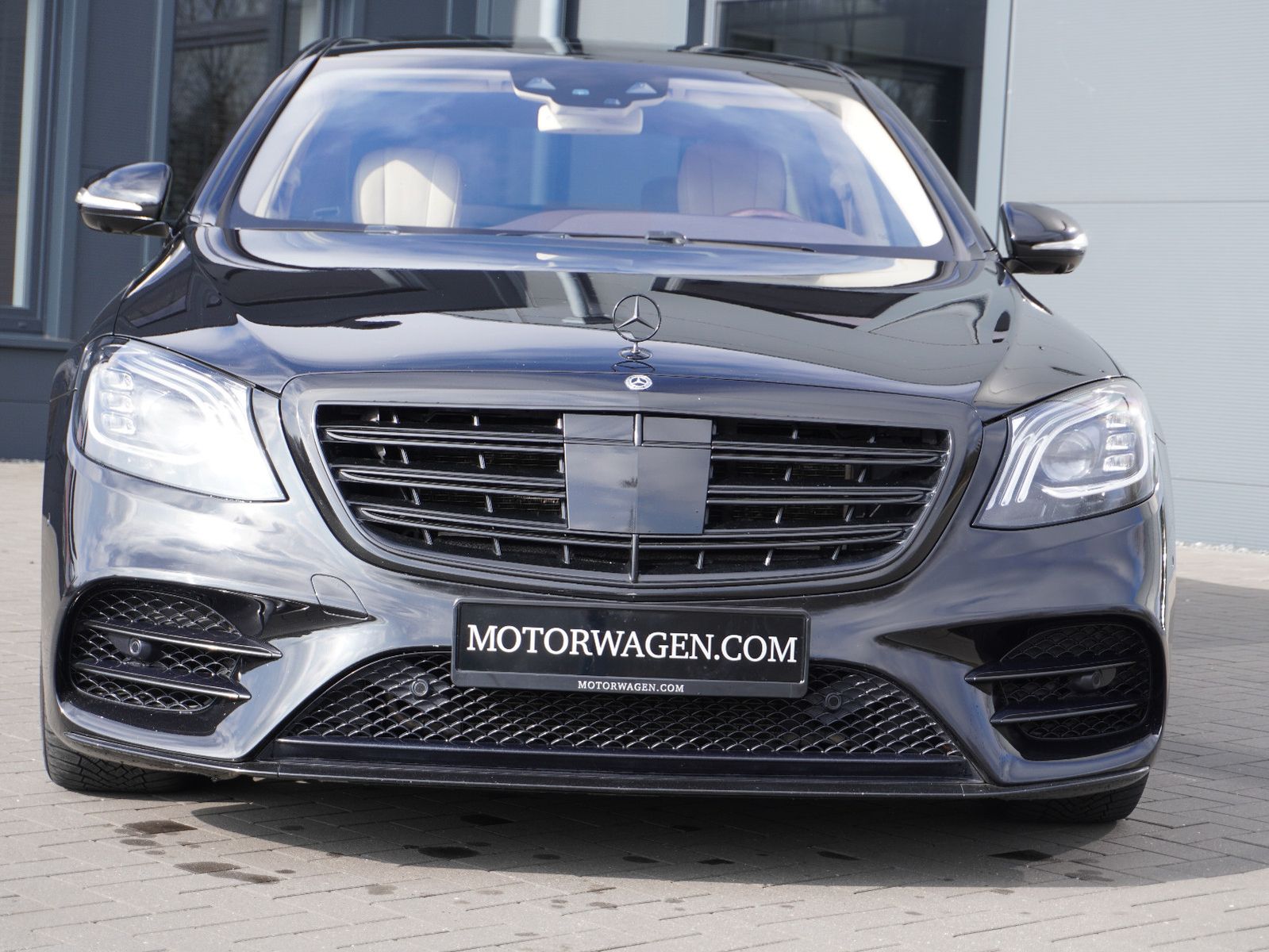 Fahrzeugabbildung Mercedes-Benz S 560 4Matic L AMG