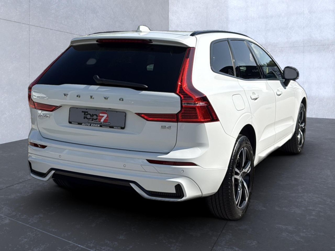 Volvo XC 60 R Design 2WD Bluetooth Navi LED Klima foto 4