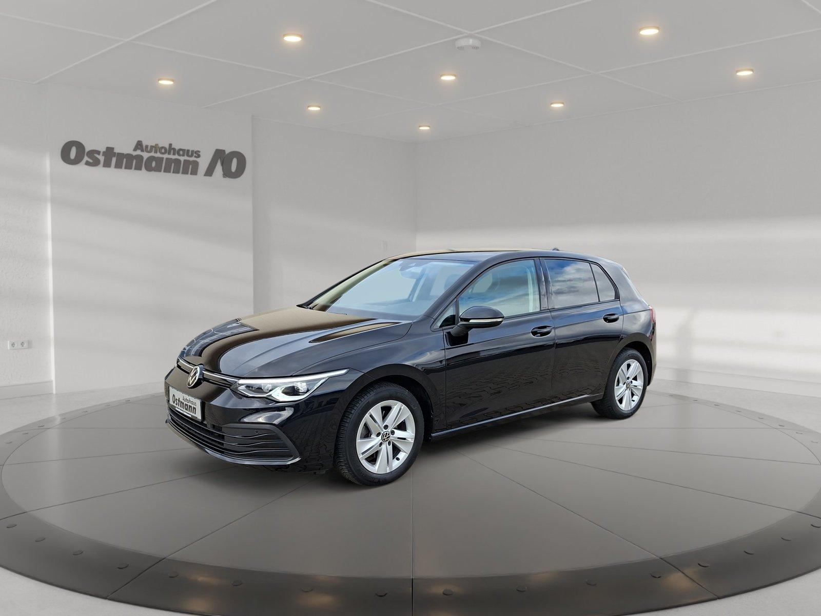 Volkswagen Golf VIII 1.5 TSI Life Akustikglas DynLicht LED