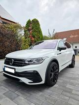 Volkswagen VW Tiguan Allspace R-Line mit Vollausstattung 