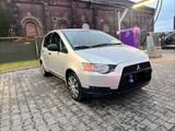 Mitsubishi Colt 1.3 Invite ClearTec Invite - Mitsubishi Colt: Van